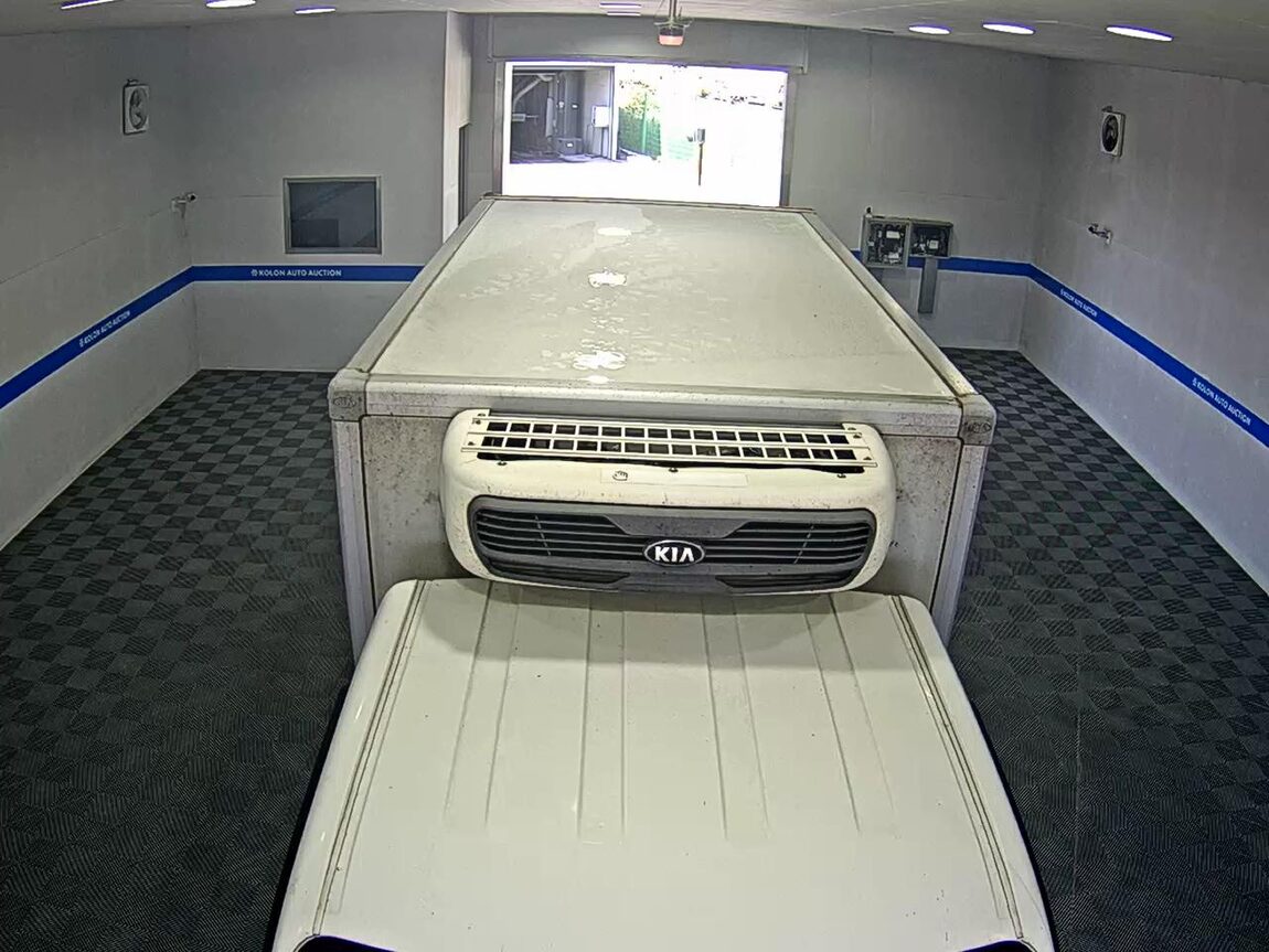 KIA BONGO III CARGO FREEZER BOX TRUCK 1 TON KING CAB 2017 - zdjęcie 7