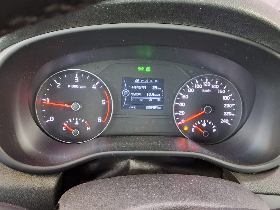 KIA NEW SPORTAGE R2.0 4WD NOBLESSE 2016 - zdjęcie 9