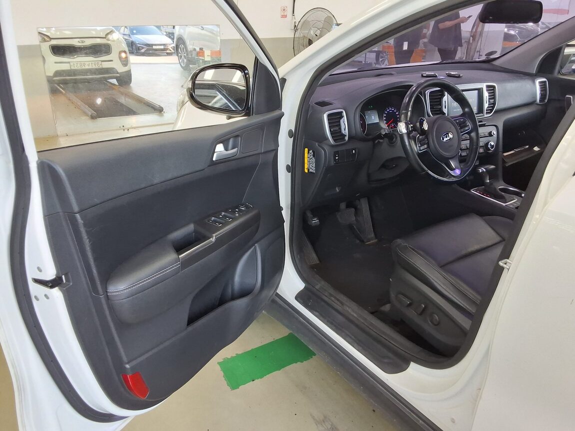 KIA NEW SPORTAGE R2.0 4WD NOBLESSE 2016 - zdjęcie 10