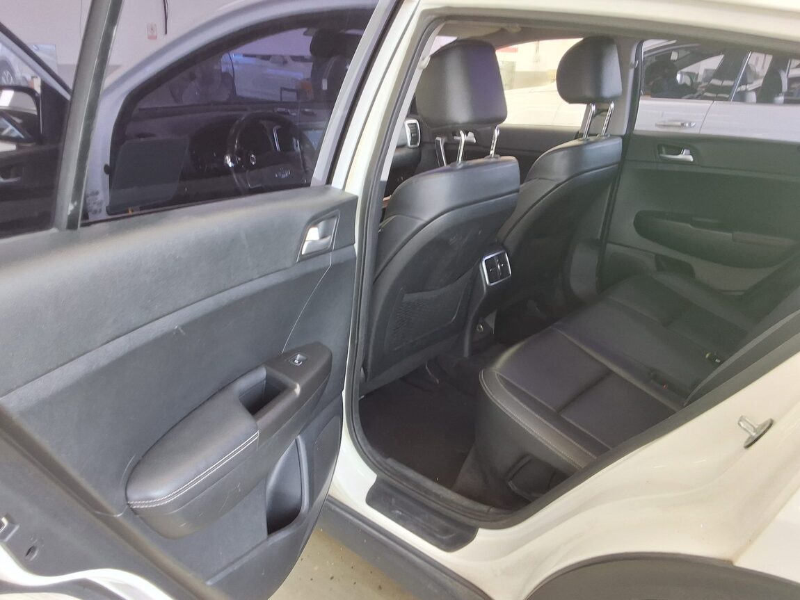 KIA NEW SPORTAGE R2.0 4WD NOBLESSE 2016 - zdjęcie 12