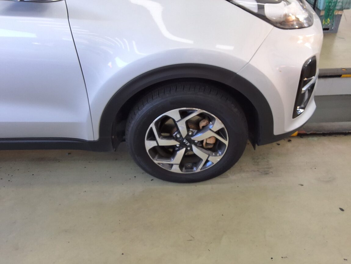 KIA SPORTAGE THE BOLD 1.6 DIESEL 4WD TRENDY 2022 - zdjęcie 22