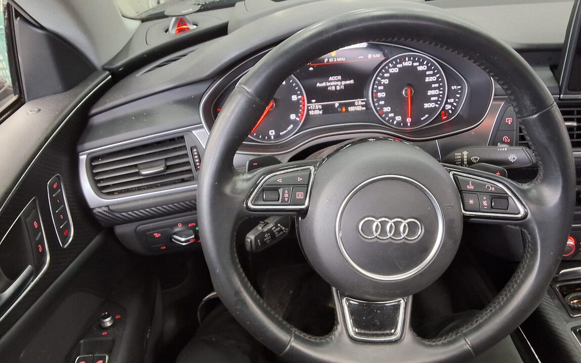 AUDI A7 55 TDI QUATTRO PRESTIGE 2015 - zdjęcie 17