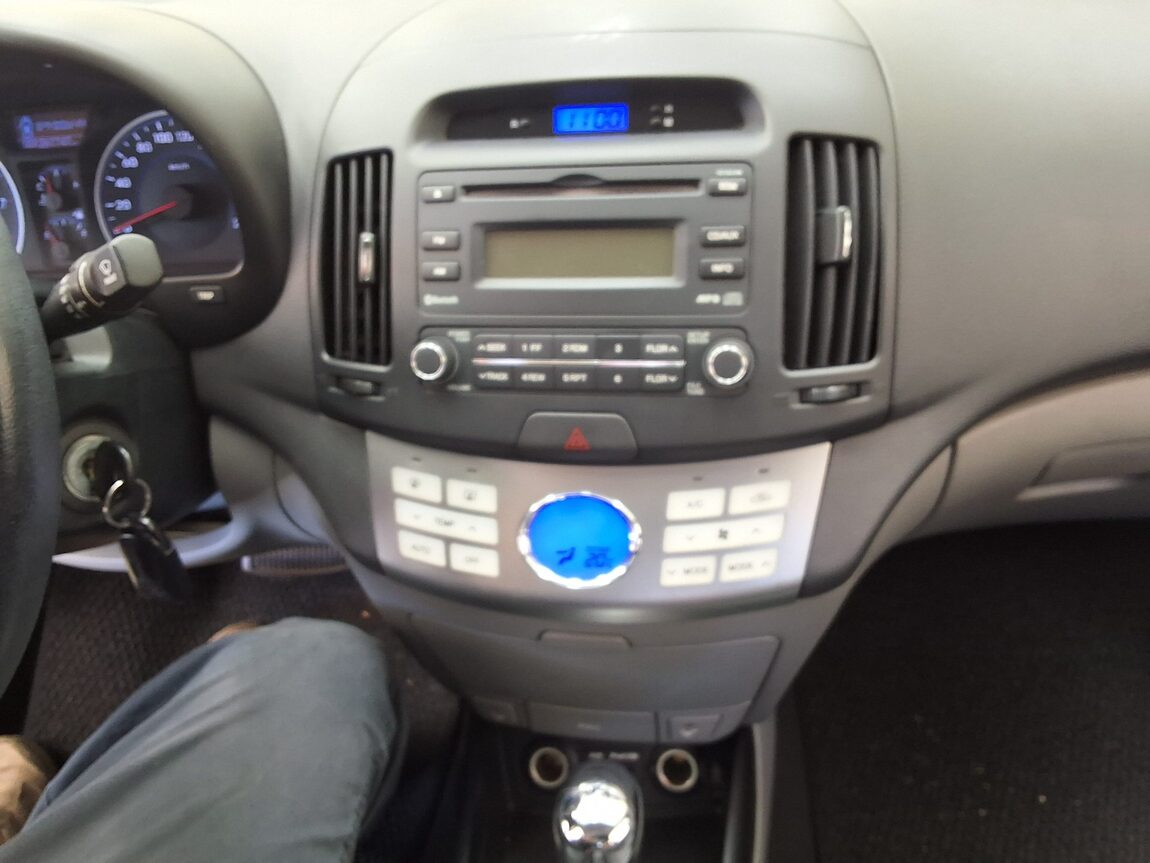 HYUNDAI AVANTE HD 1.6 VVT S16 LUXURY 2010 - zdjęcie 24