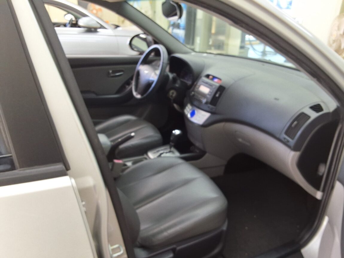 HYUNDAI AVANTE HD 1.6 VVT S16 LUXURY 2010 - zdjęcie 15