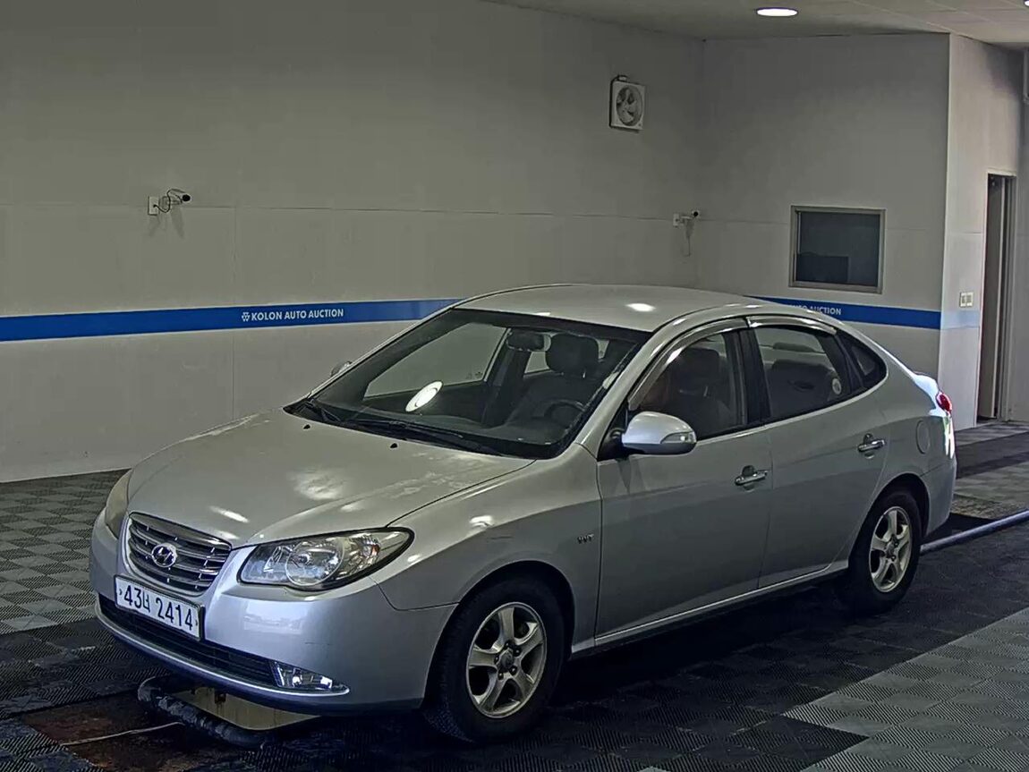 HYUNDAI AVANTE HD 1.6 VVT S16 LUXURY 2010 - zdjęcie 2