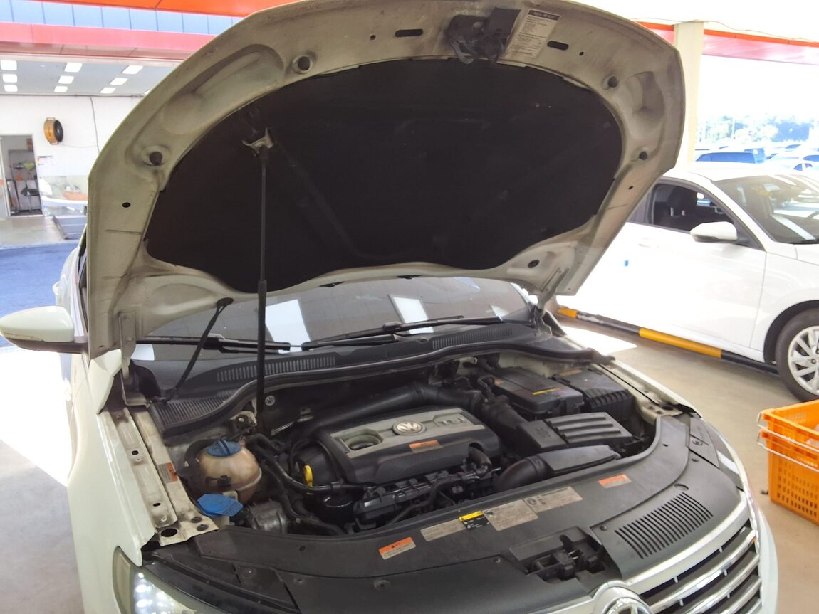 VOLKSWAGEN CC 2.0 TSI 2016 - zdjęcie 18