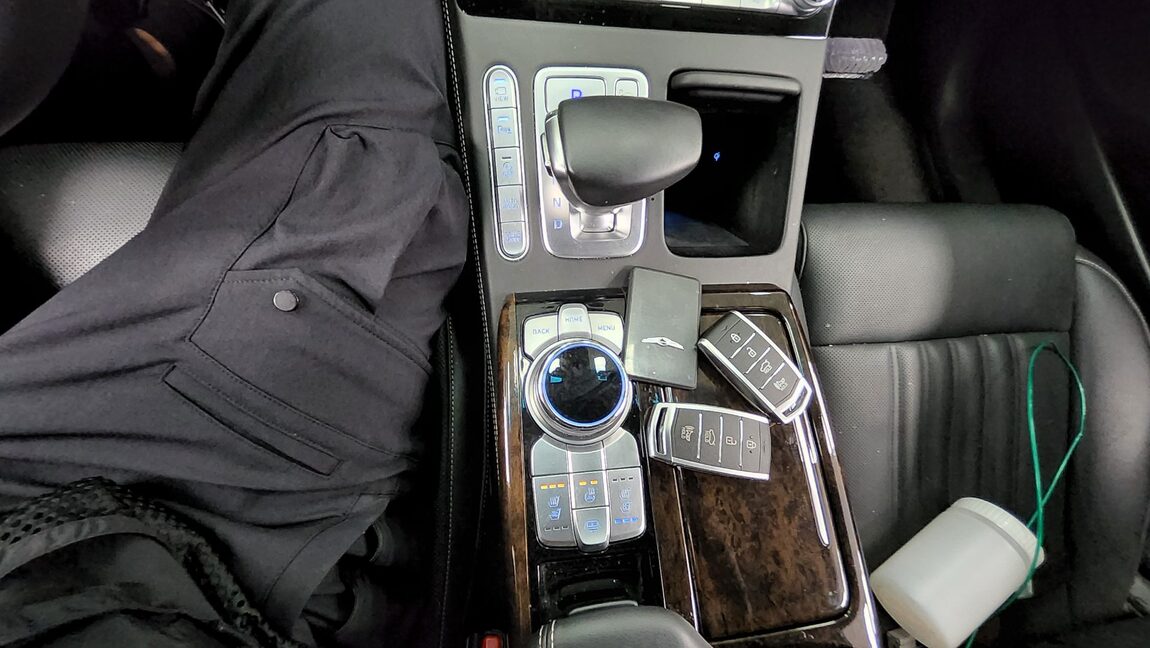 GENESIS G90 3.8 AWD PREMIUM LUXURY 2021 - zdjęcie 19