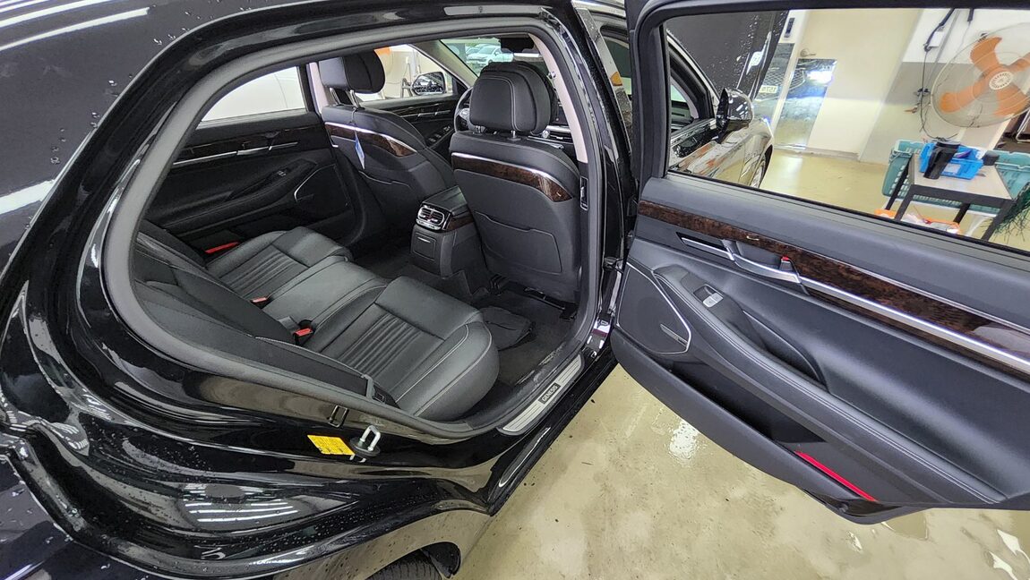 GENESIS G90 3.8 AWD PREMIUM LUXURY 2021 - zdjęcie 13
