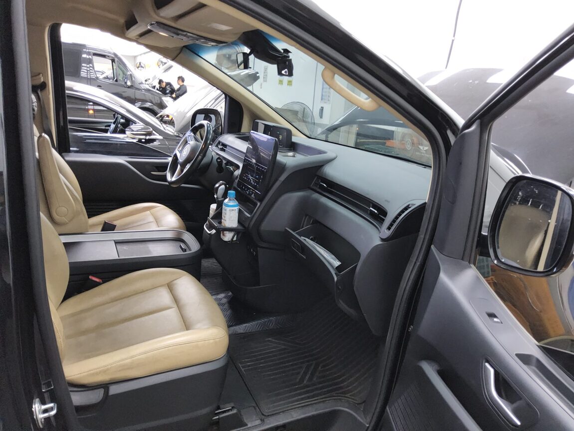 HYUNDAI STARIA 2.2 DIESEL CARGO 5-SEATER MODERN 2025 - zdjęcie 14