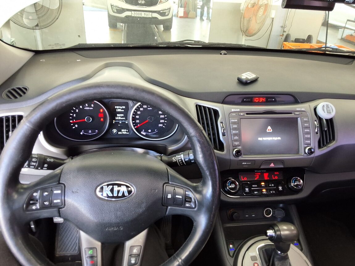 KIA THE NEW SPORTAGE R DIESEL R2.0 2WD PRESTIGE 2014 - zdjęcie 17