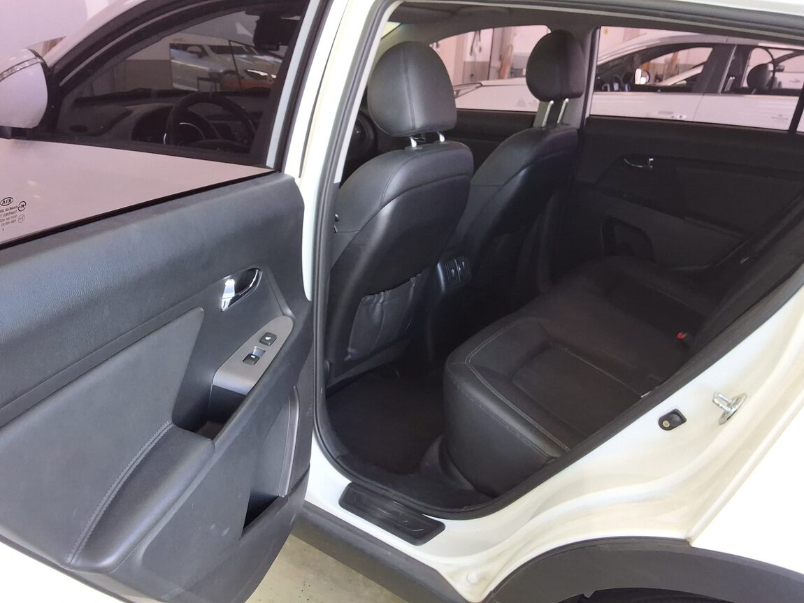 KIA THE NEW SPORTAGE R DIESEL R2.0 2WD PRESTIGE 2014 - zdjęcie 12