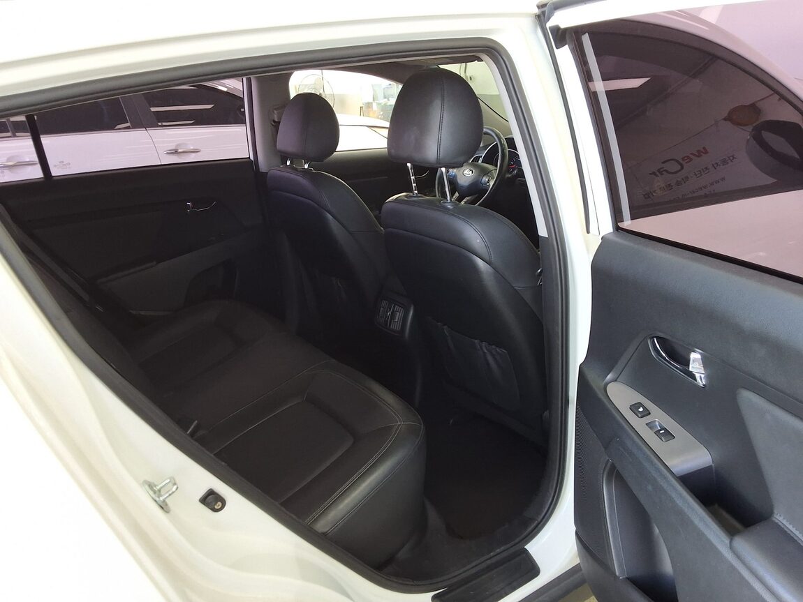 KIA THE NEW SPORTAGE R DIESEL R2.0 2WD PRESTIGE 2014 - zdjęcie 13