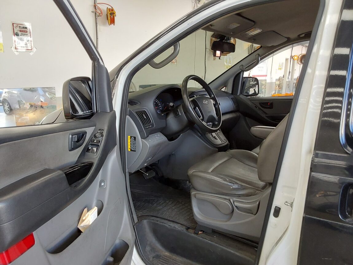 HYUNDAI GRAND STAREX 3-SEATER DIESEL VAN SMART 2016 - zdjęcie 10