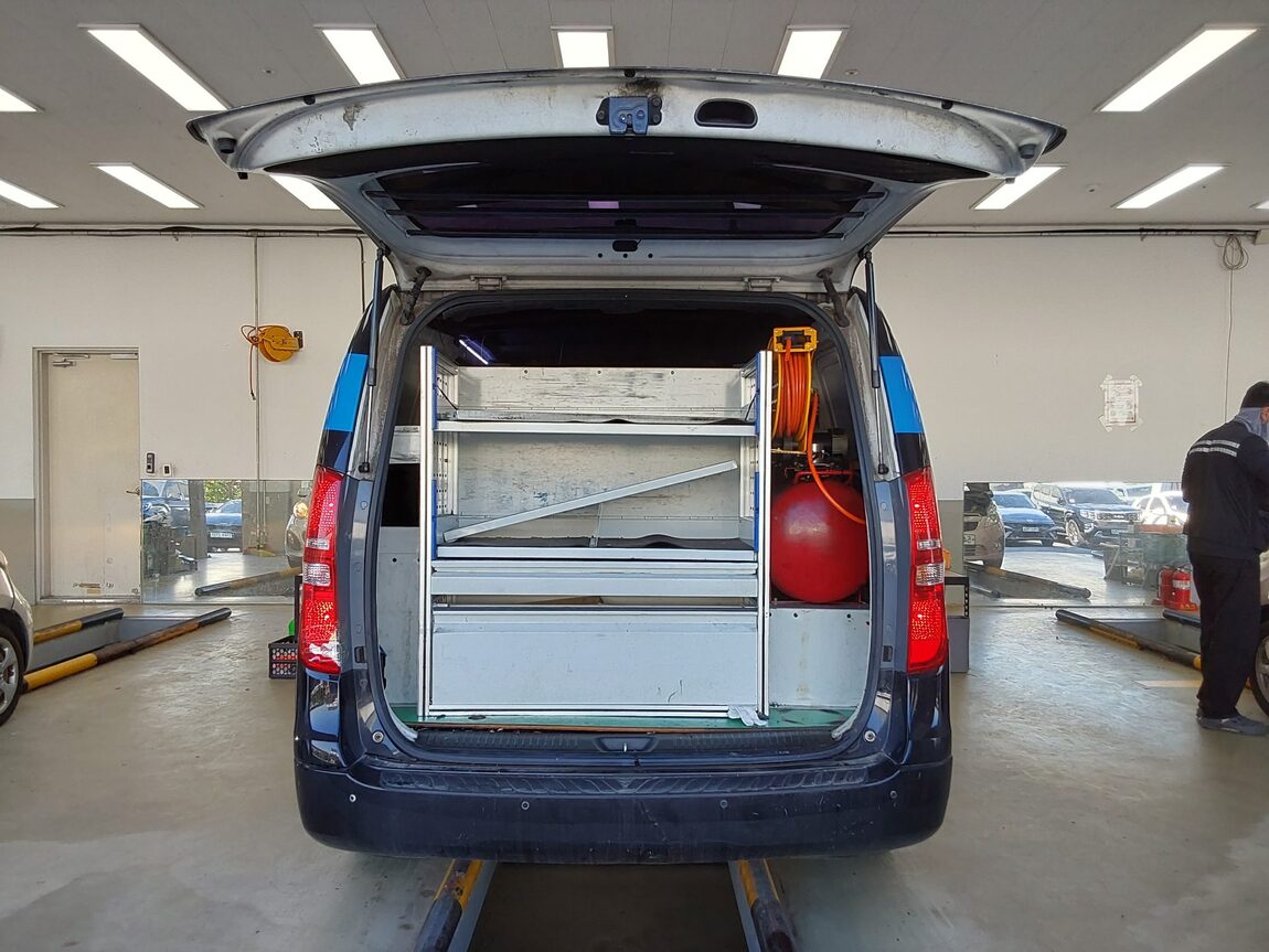 HYUNDAI GRAND STAREX 3-SEATER DIESEL VAN SMART 2016 - zdjęcie 15