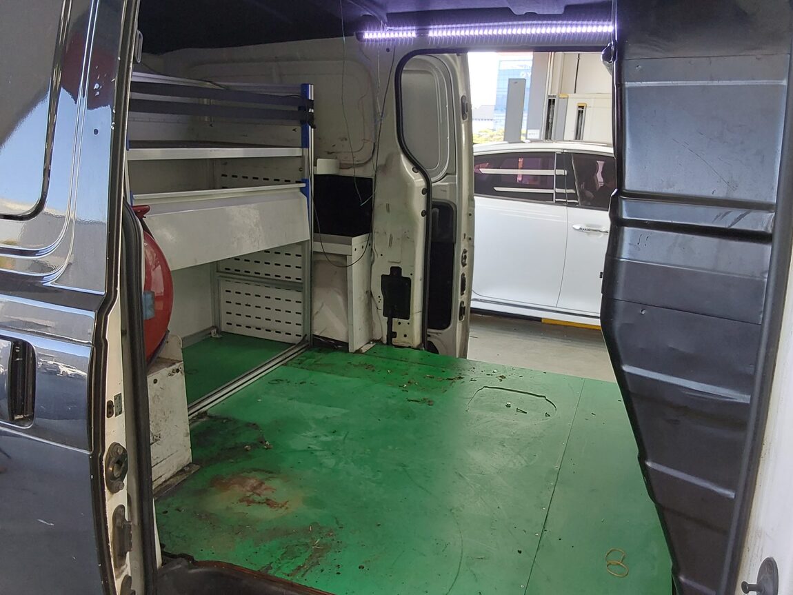 HYUNDAI GRAND STAREX 3-SEATER DIESEL VAN SMART 2016 - zdjęcie 13