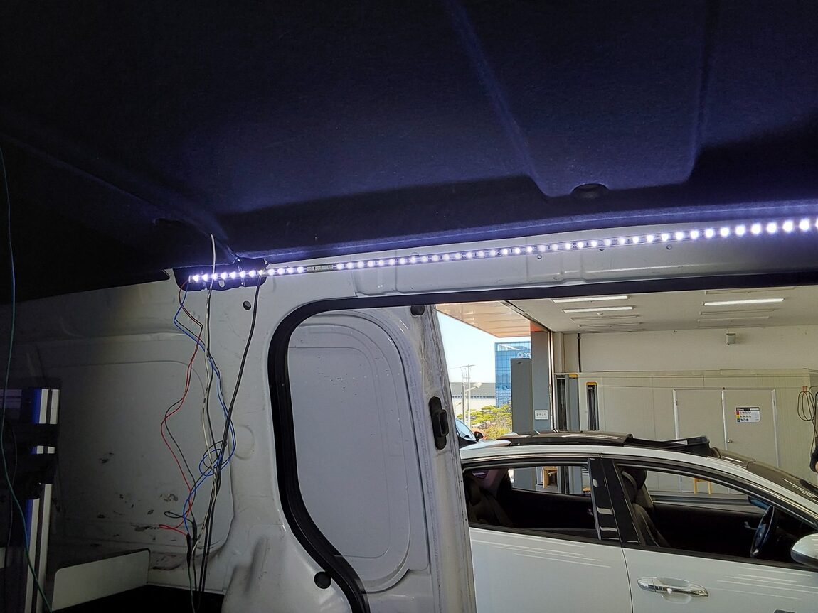 HYUNDAI GRAND STAREX 3-SEATER DIESEL VAN SMART 2016 - zdjęcie 36