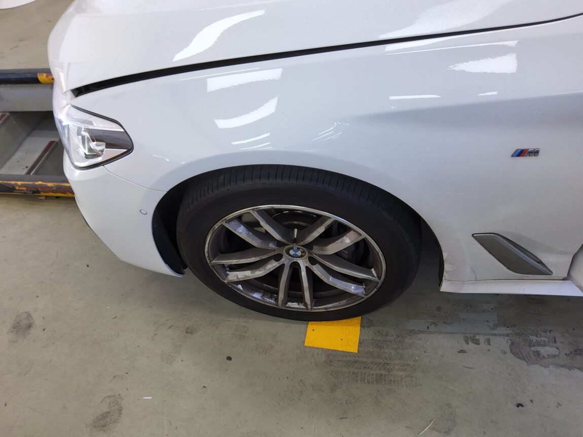 BMW 5 SERIES (7TH GEN) 530i xDRIVE M SPORT PACK PLUS 2018 - zdjęcie 24
