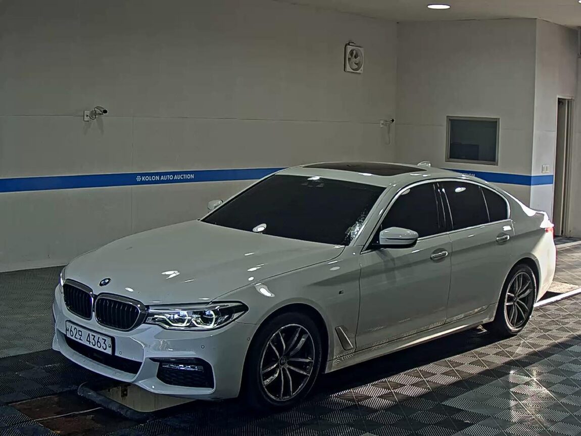 BMW 5 SERIES (7TH GEN) 530i xDRIVE M SPORT PACK PLUS 2018 - zdjęcie 2