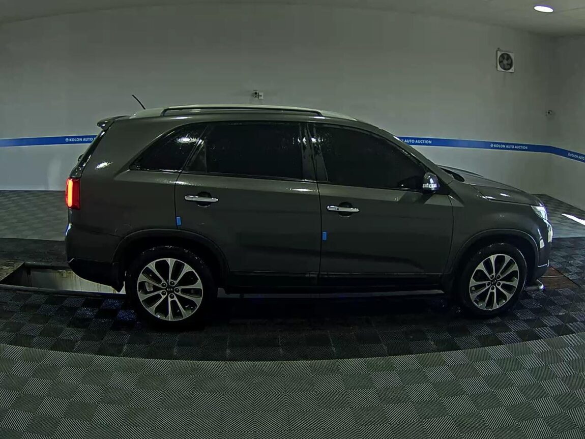 KIA NEW SORENTO R R2.0 2WD TLX SPECIAL 2013 - zdjęcie 4