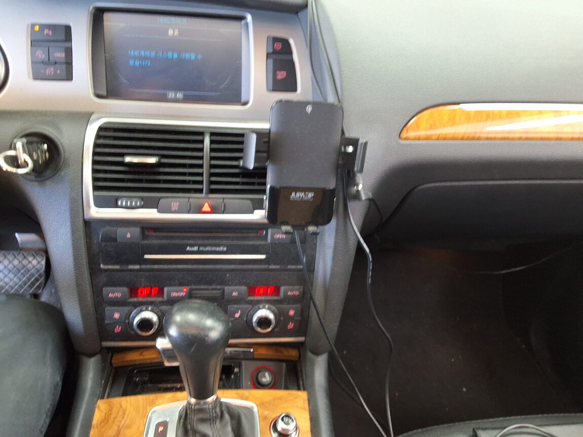 AUDI Q7 3.0 TDI QUATTRO 2010 - zdjęcie 24