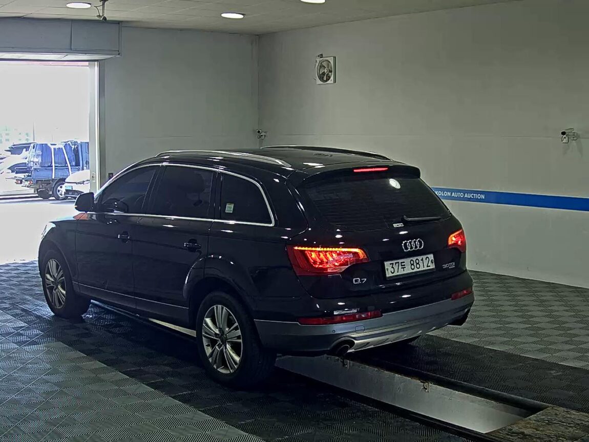 AUDI Q7 3.0 TDI QUATTRO 2010 - zdjęcie 6
