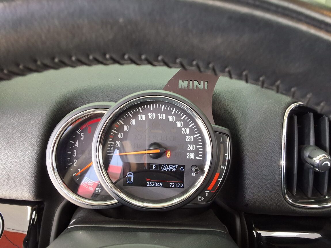 MINI COUNTRYMAN (2ND GEN) 2.0 D 2018 - zdjęcie 10