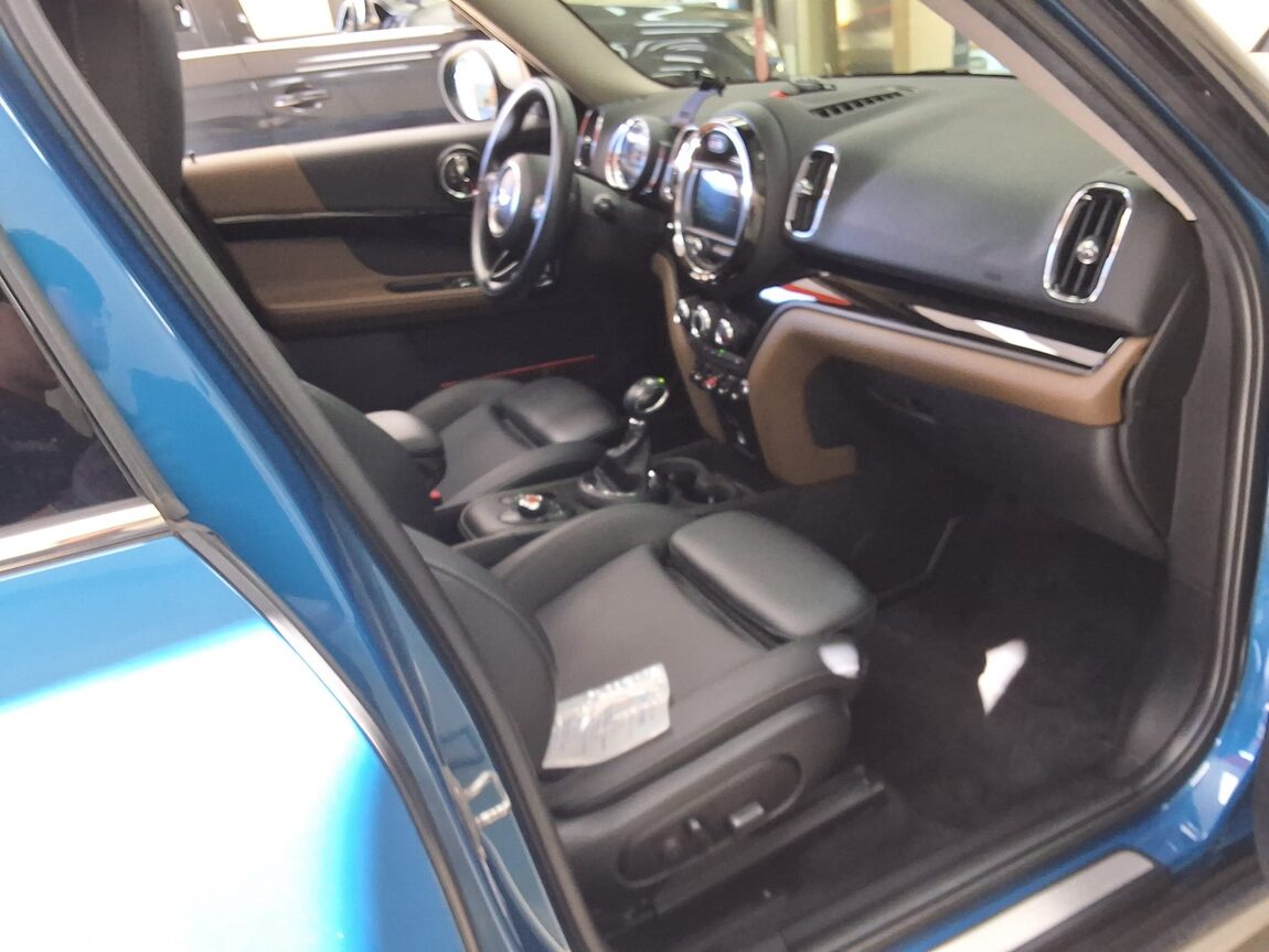 MINI COUNTRYMAN (2ND GEN) 2.0 D 2018 - zdjęcie 15