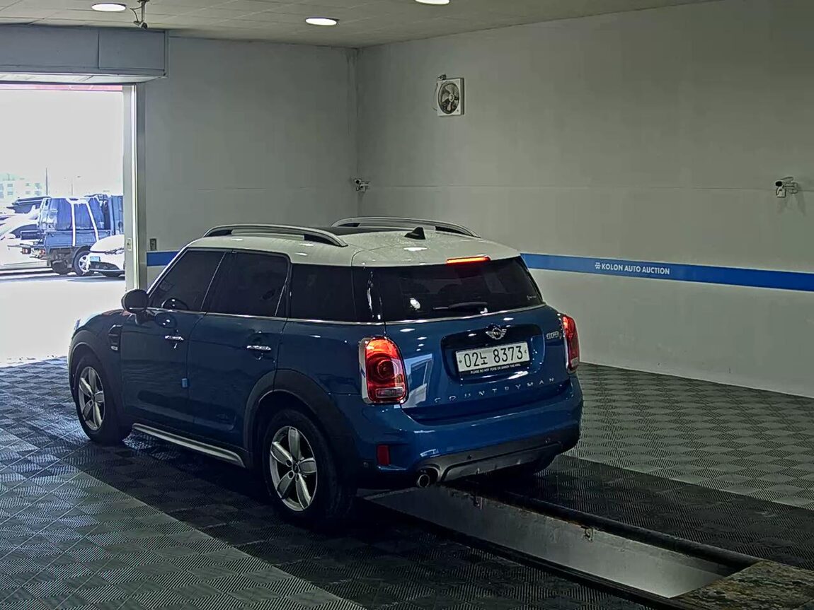 MINI COUNTRYMAN (2ND GEN) 2.0 D 2018 - zdjęcie 6