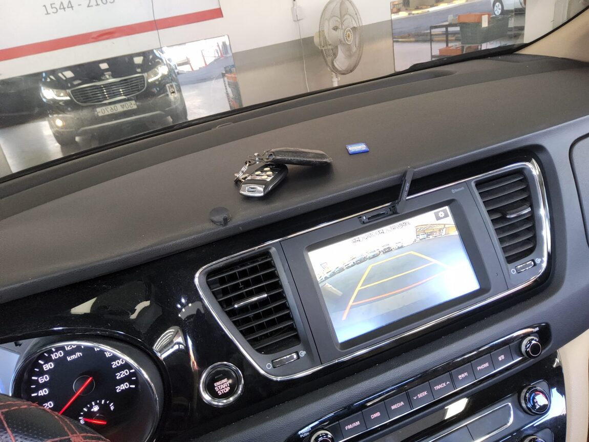 KIA ALL NEW CARNIVAL 9-SEATER DIESEL PRESTIGE 2017 - zdjęcie 17