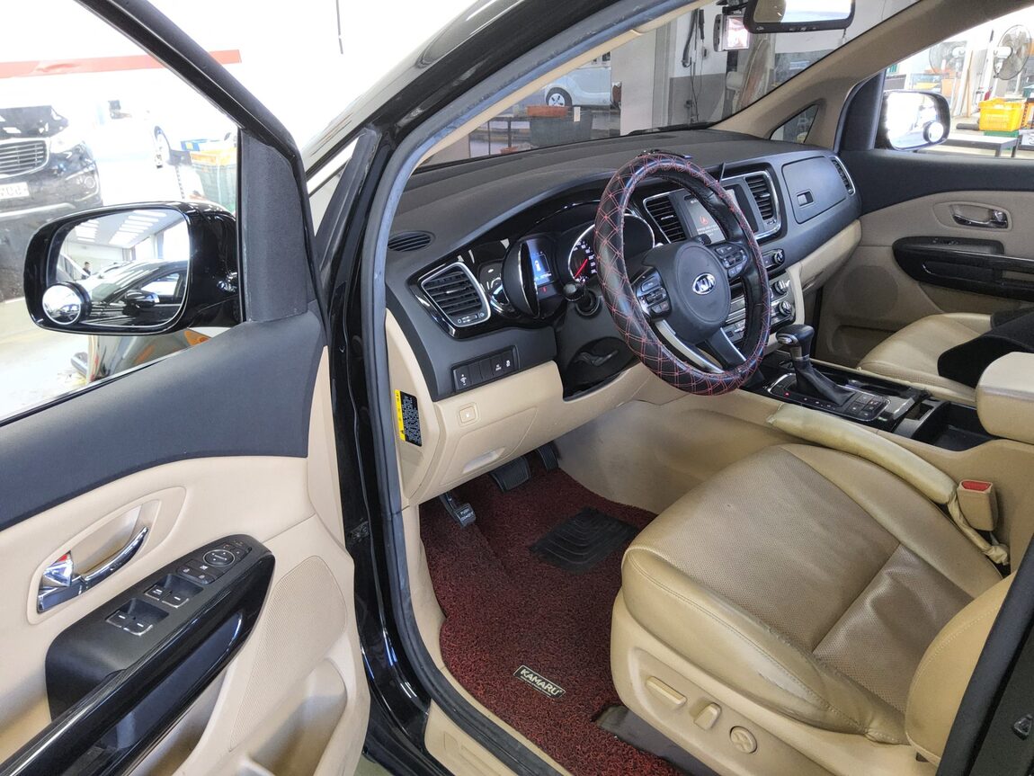 KIA ALL NEW CARNIVAL 9-SEATER DIESEL PRESTIGE 2017 - zdjęcie 10