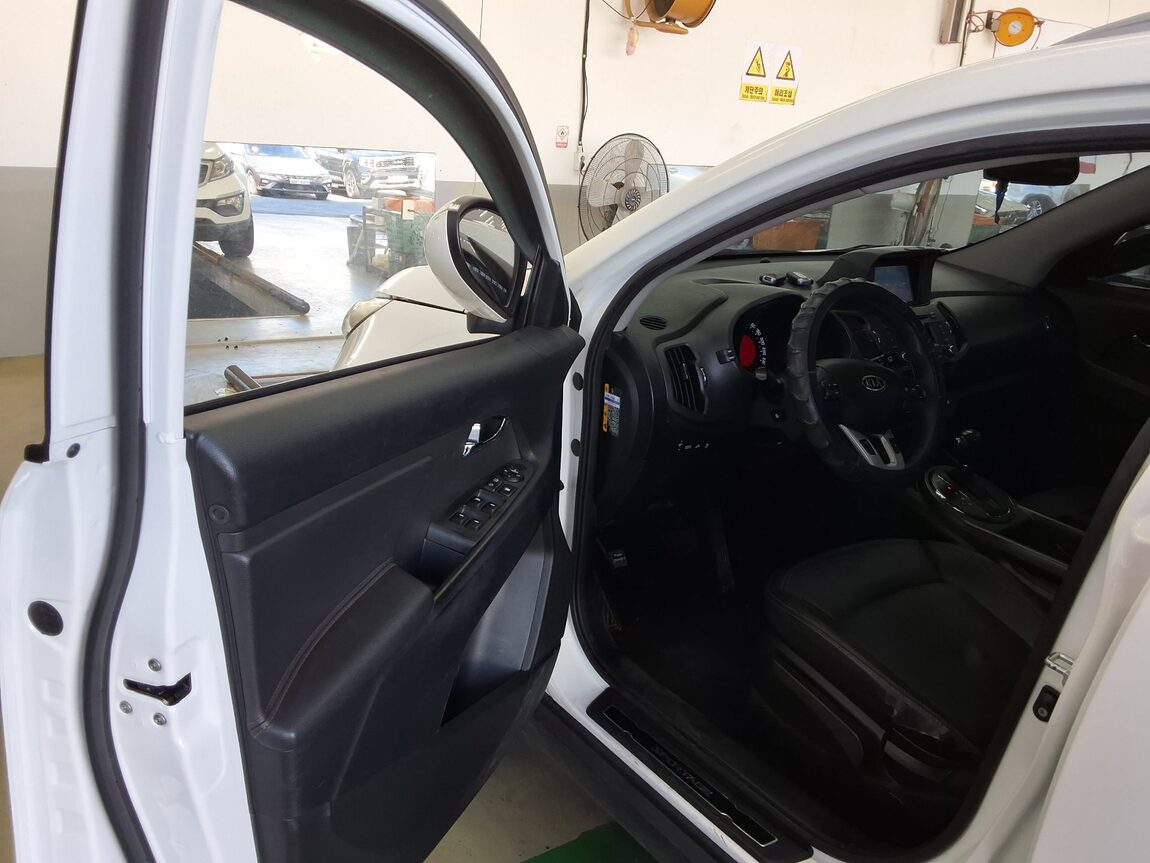 KIA SPORTAGE R DIESEL R2.0 2WD TLX PREMIUM 2012 - zdjęcie 10