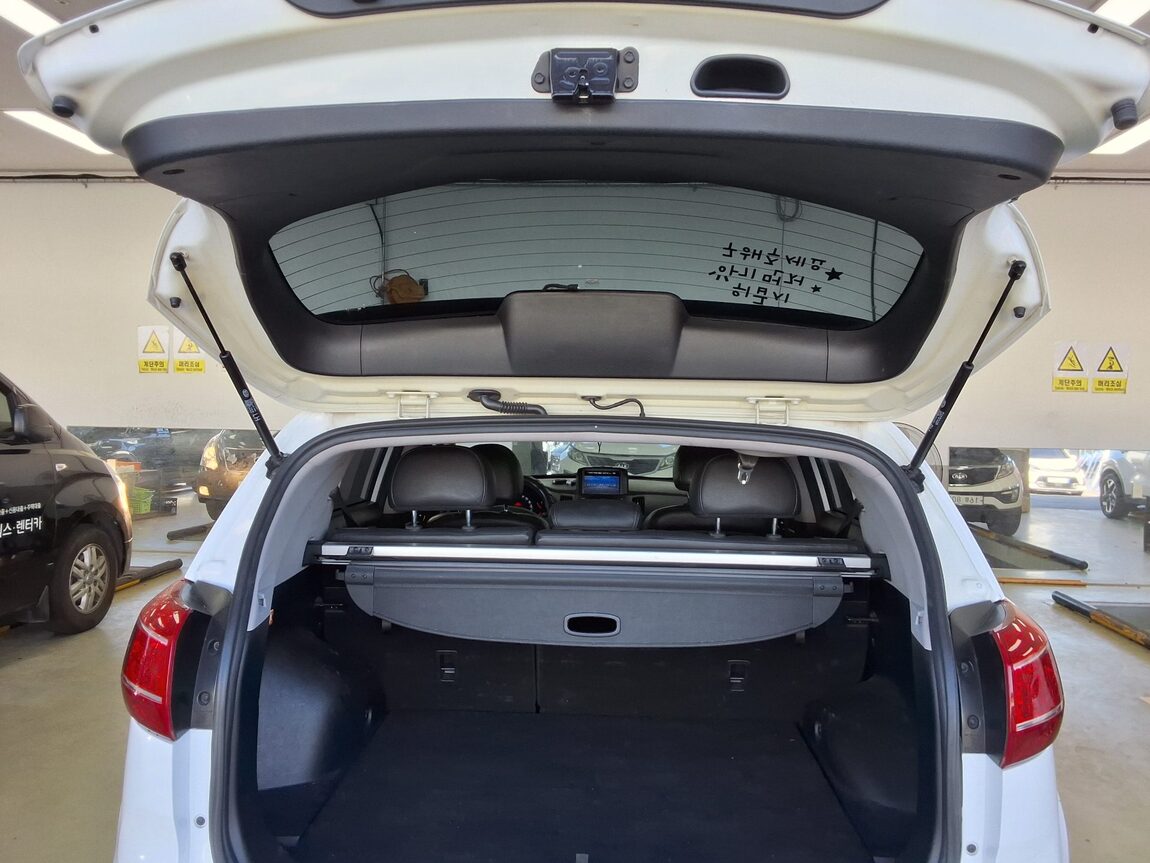 KIA SPORTAGE R DIESEL R2.0 2WD TLX PREMIUM 2012 - zdjęcie 15