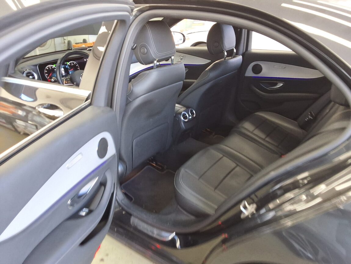 MERCEDES-BENZ E-CLASS (5TH GEN) E250 AVANTGARDE 2021 - zdjęcie 12
