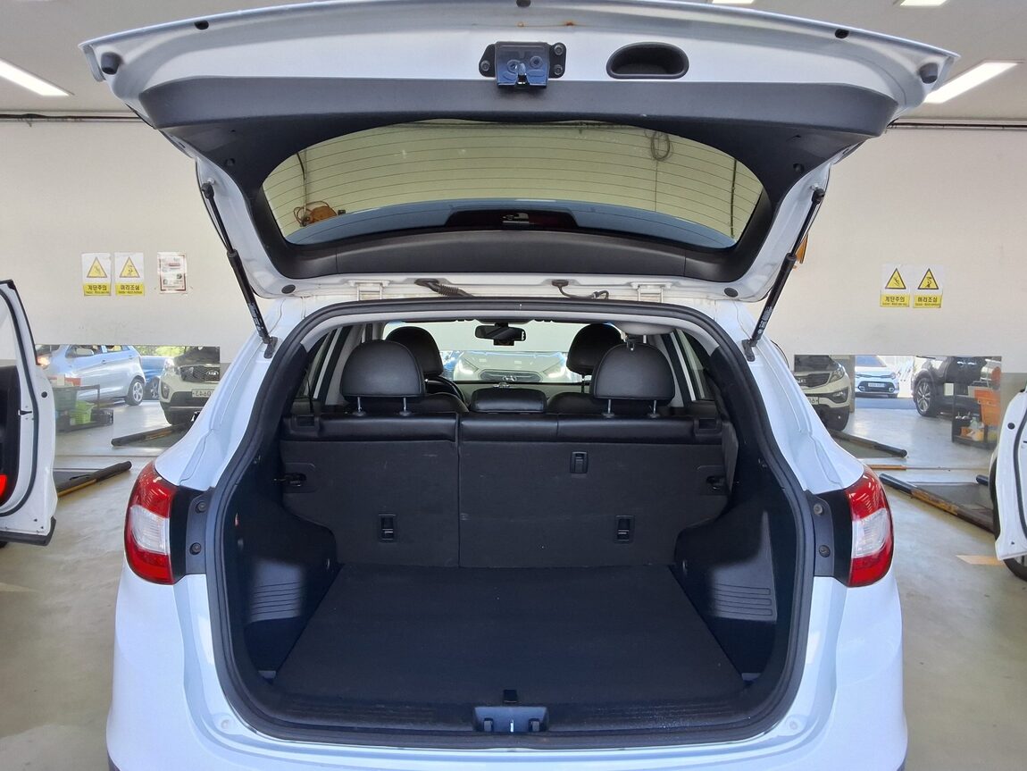 HYUNDAI NEW TUCSON ix DIESEL R2.0 2WD SMART SPECIAL 2015 - zdjęcie 15