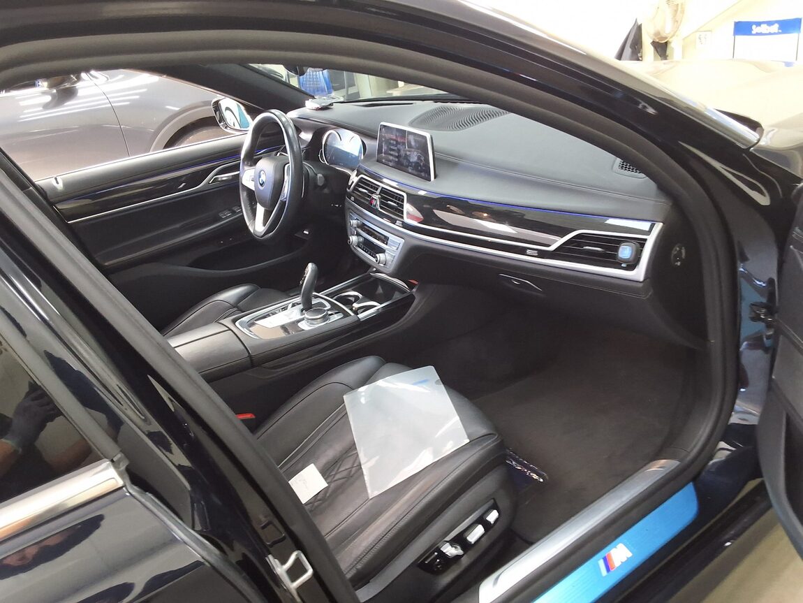 BMW 7 SERIES (6TH GEN) 730d xDRIVE M SPORT PACK 2018 - zdjęcie 15