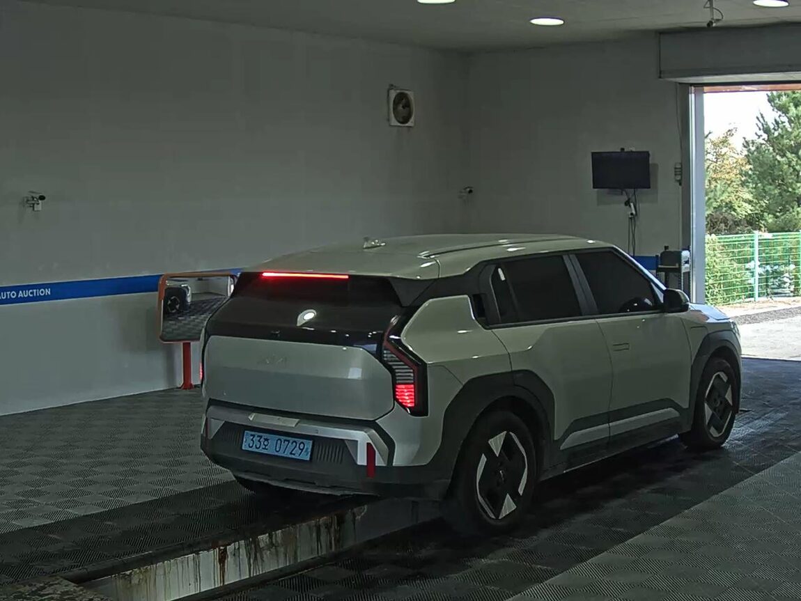 KIA EV3 LONG RANGE AIR 2025 - zdjęcie 5