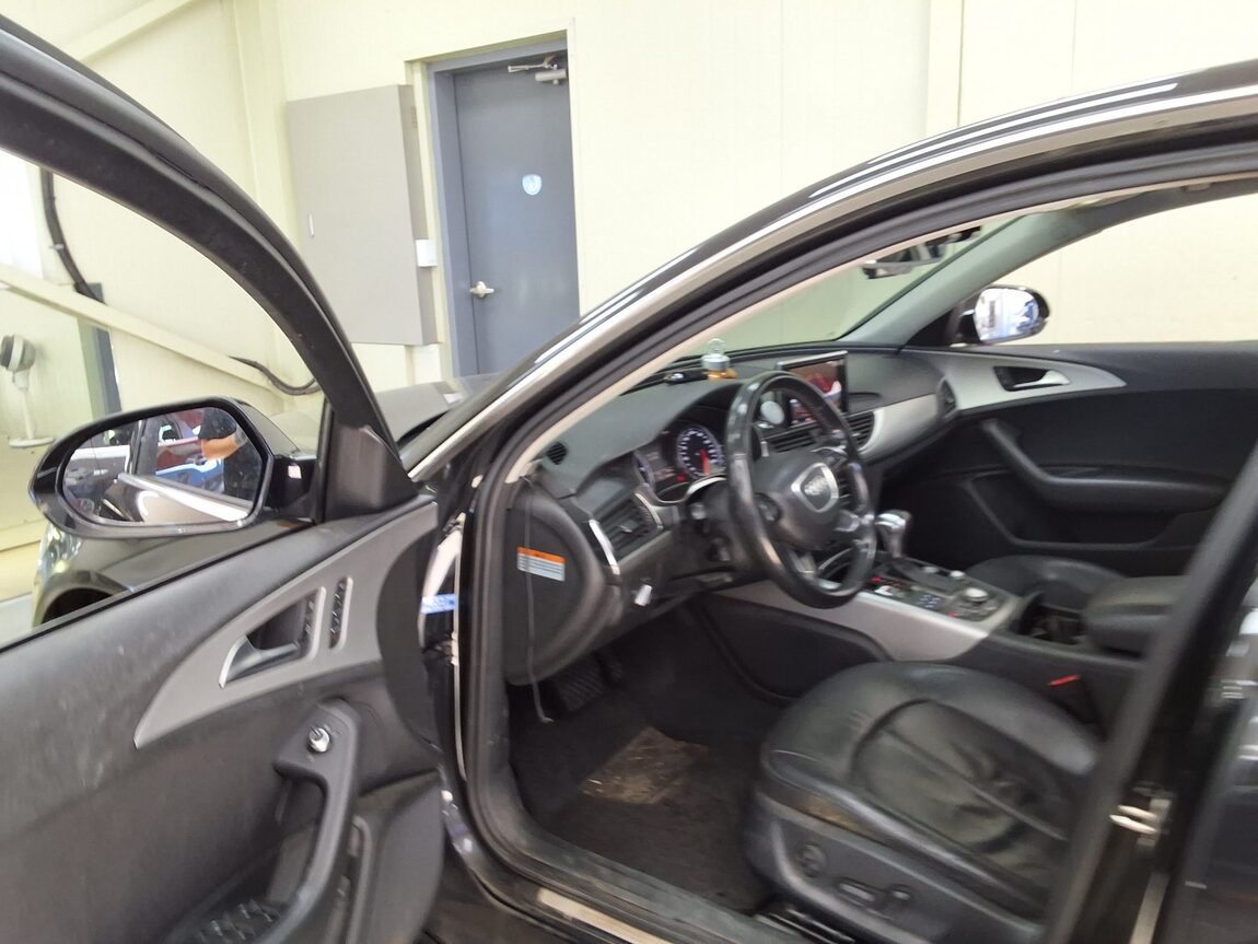 AUDI A6 (4TH GEN) 2.0 TDI 2013 - zdjęcie 11