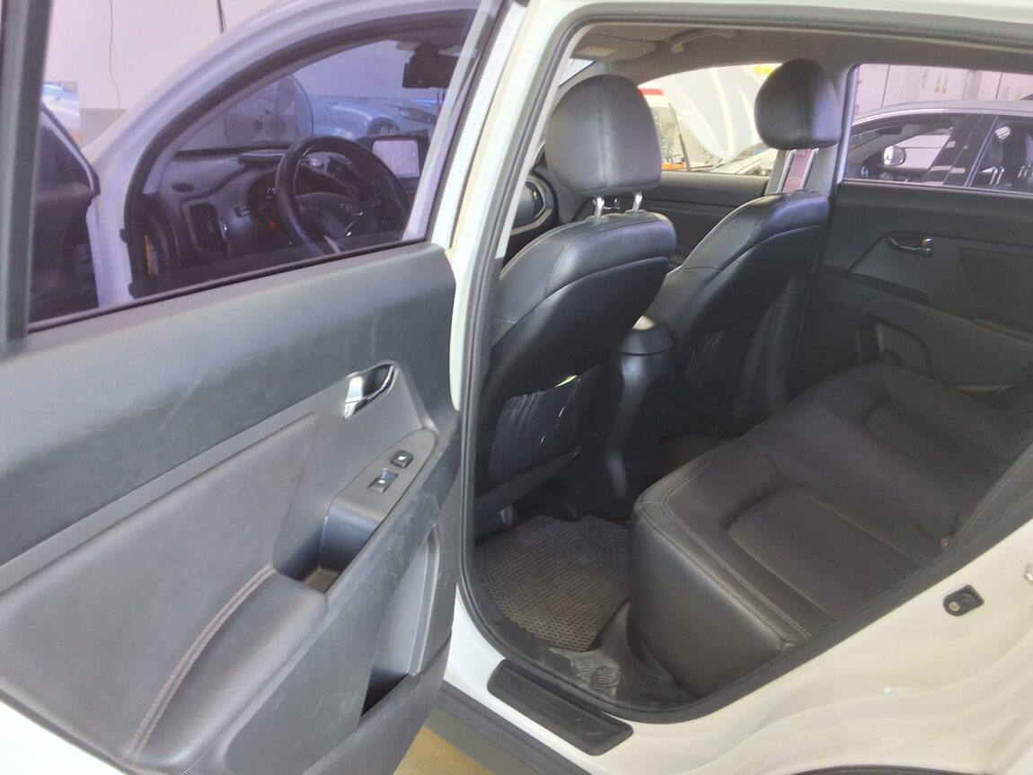 KIA SPORTAGE R DIESEL R2.0 2WD TLX LUXURY MODEL 2012 - zdjęcie 12