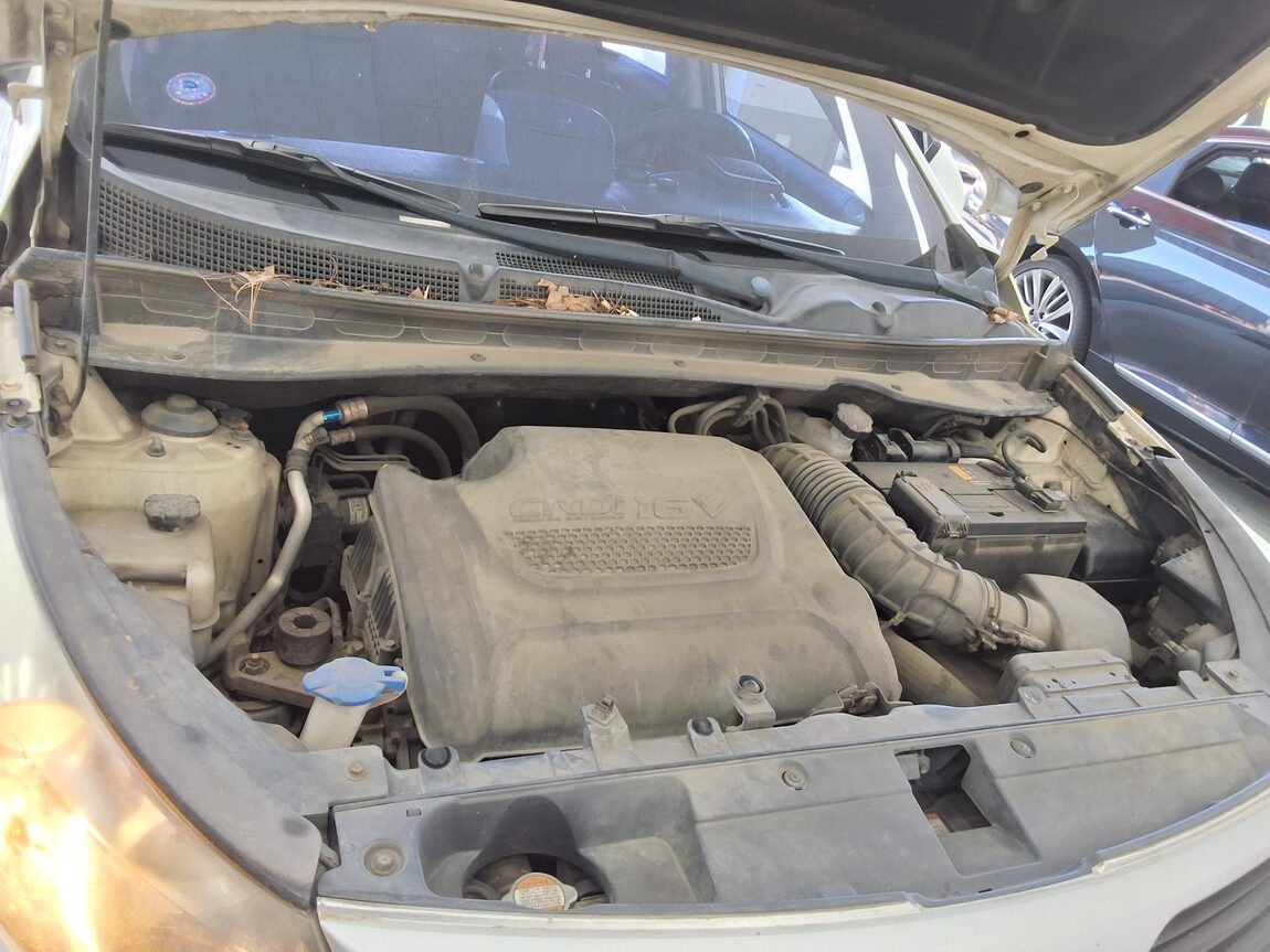 KIA SPORTAGE R DIESEL R2.0 2WD TLX LUXURY MODEL 2012 - zdjęcie 18