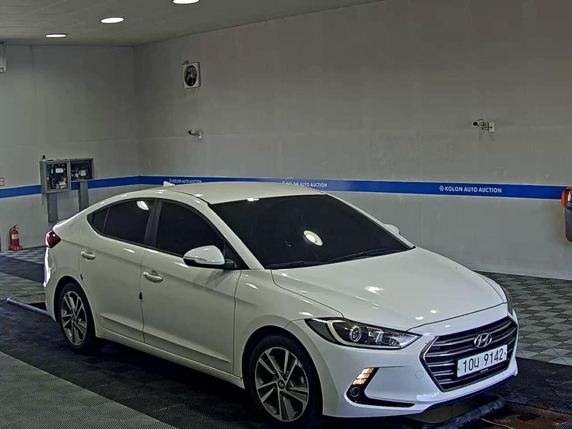 HYUNDAI AVANTE AD 1.6 GDi VALUE PLUS 2018 - zdjęcie 3