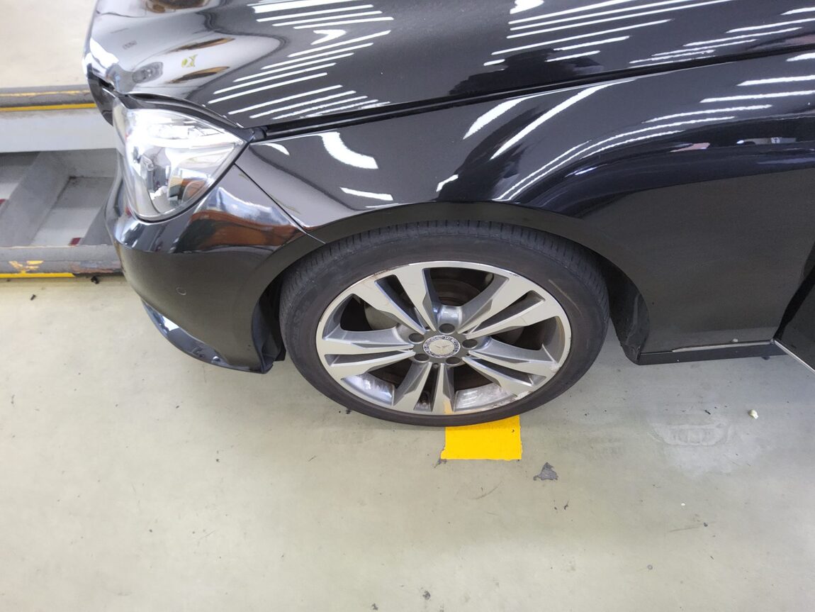 MERCEDES-BENZ E-CLASS (4TH GEN) E300 4MATIC AVANTGARDE 2015 - zdjęcie 21
