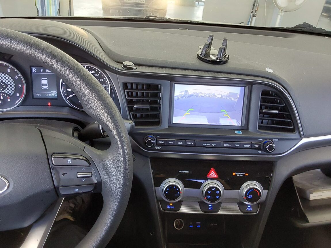 HYUNDAI THE NEW AVANTE AD 1.6 GASOLINE STYLE 2020 - zdjęcie 17