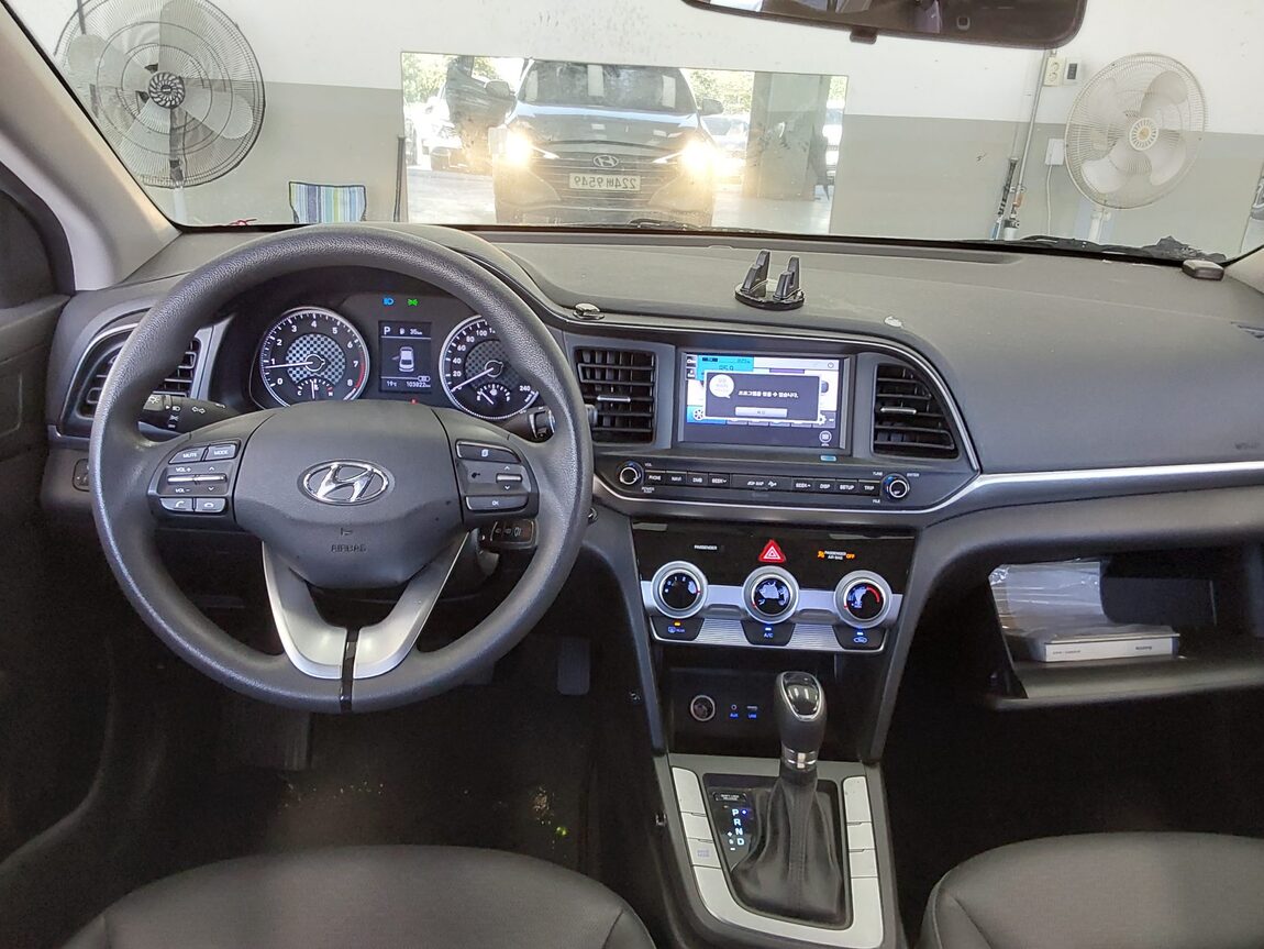 HYUNDAI THE NEW AVANTE AD 1.6 GASOLINE STYLE 2020 - zdjęcie 11