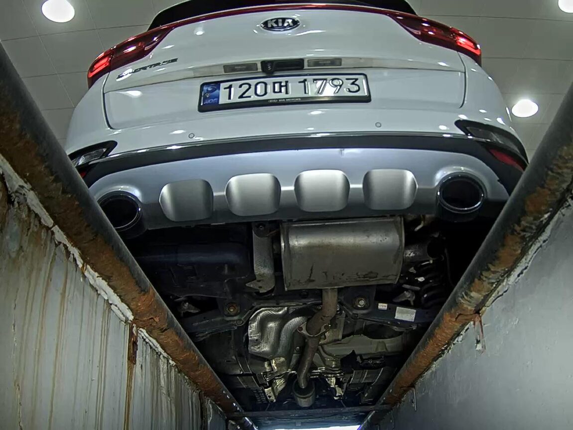 KIA SPORTAGE THE BOLD R2.0 DIESEL 2WD PRESTIGE 2021 - zdjęcie 8