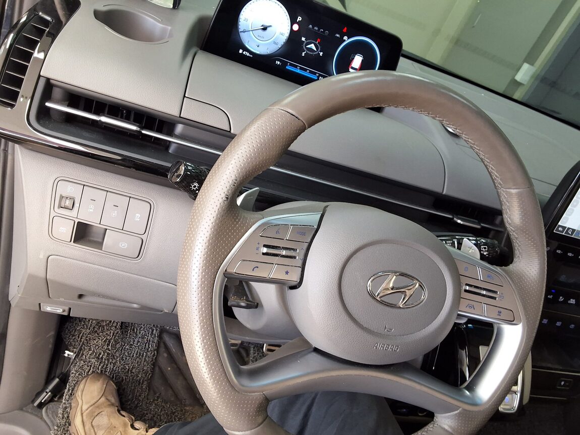 HYUNDAI STARIA 2.2 DIESEL CAMPER 4-SEATER 4WD PRESTIGE 2023 - zdjęcie 22
