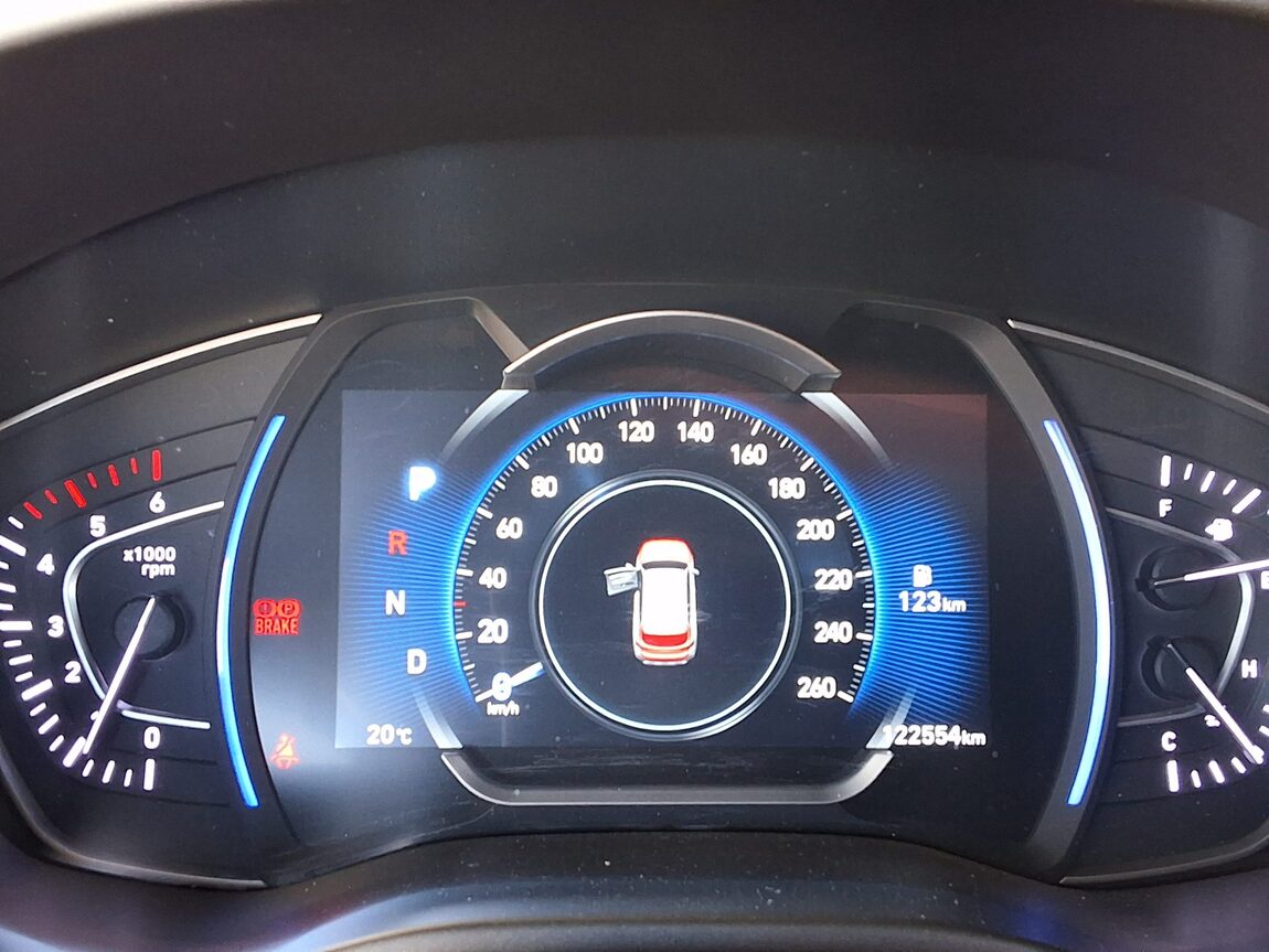 HYUNDAI SANTA FE (TM) R2.2 2WD INSPIRATION 2019 - zdjęcie 9