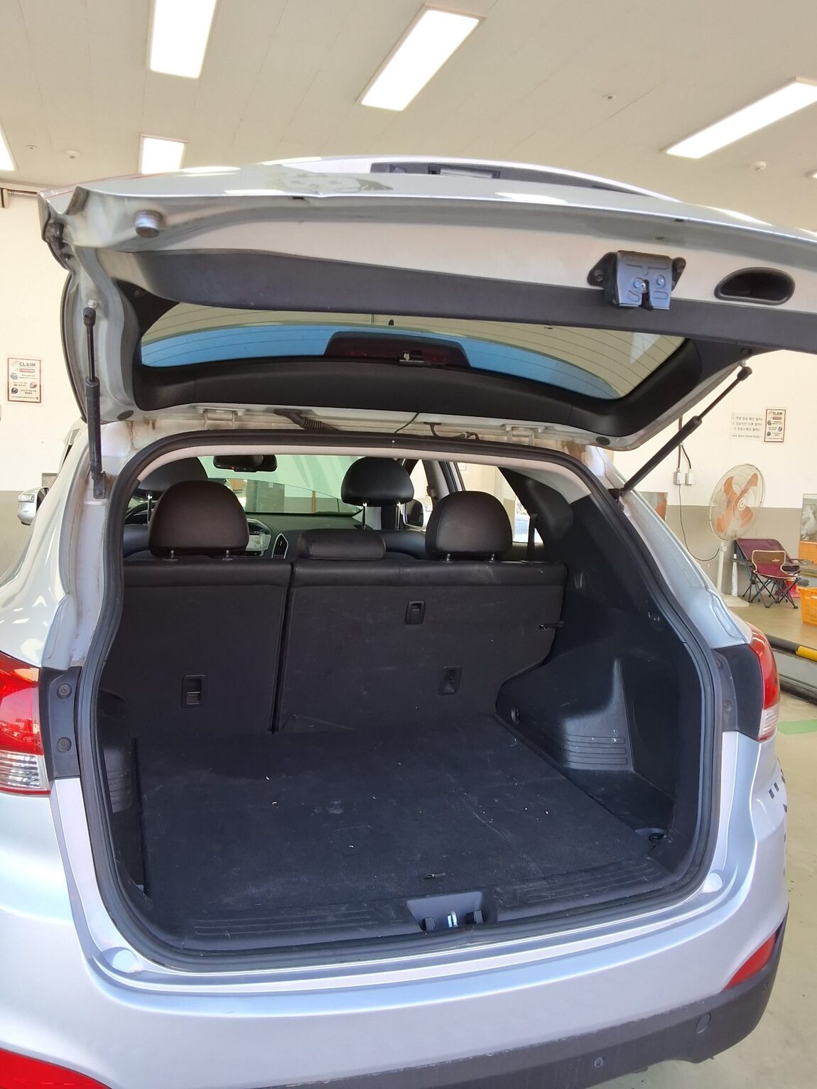 HYUNDAI TUCSON ix DIESEL R20 2WD LMX20 PREMIUM 2010 - zdjęcie 15