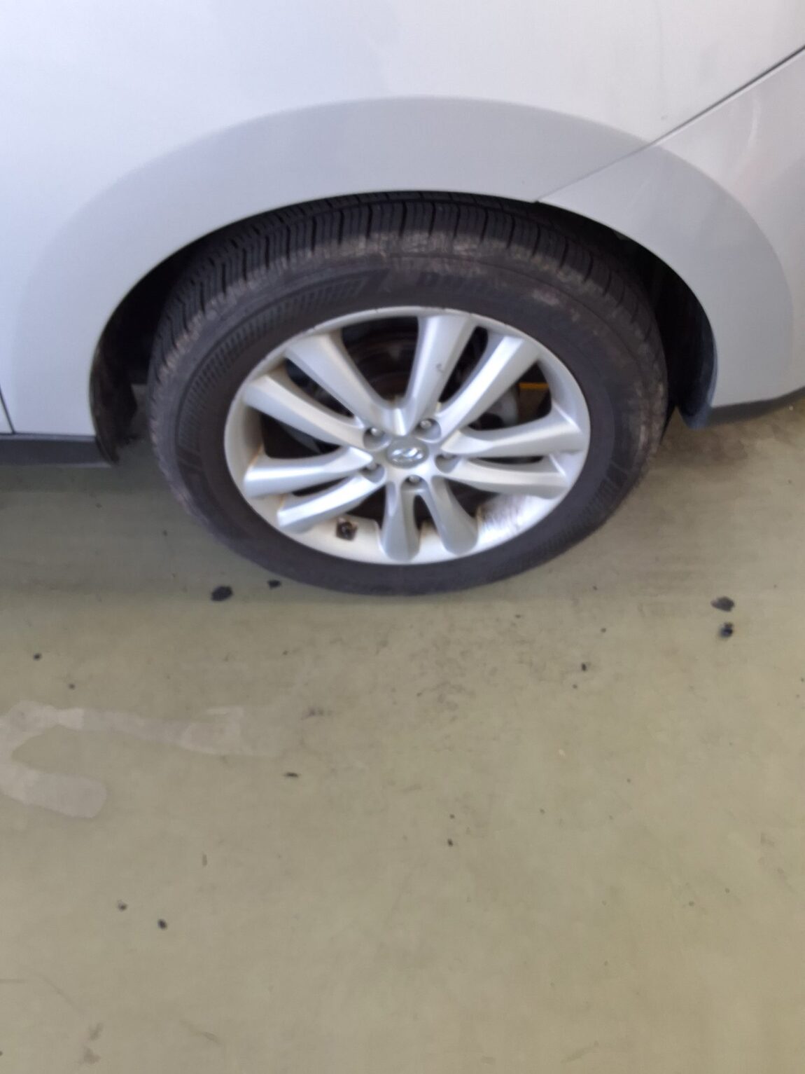 HYUNDAI TUCSON ix DIESEL R20 2WD LMX20 PREMIUM 2010 - zdjęcie 23