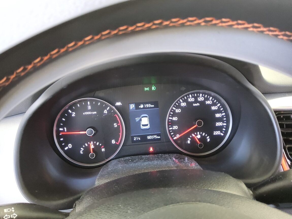 KIA STONIC U2 1.6 DIESEL PRESTIGE 2019 - zdjęcie 9