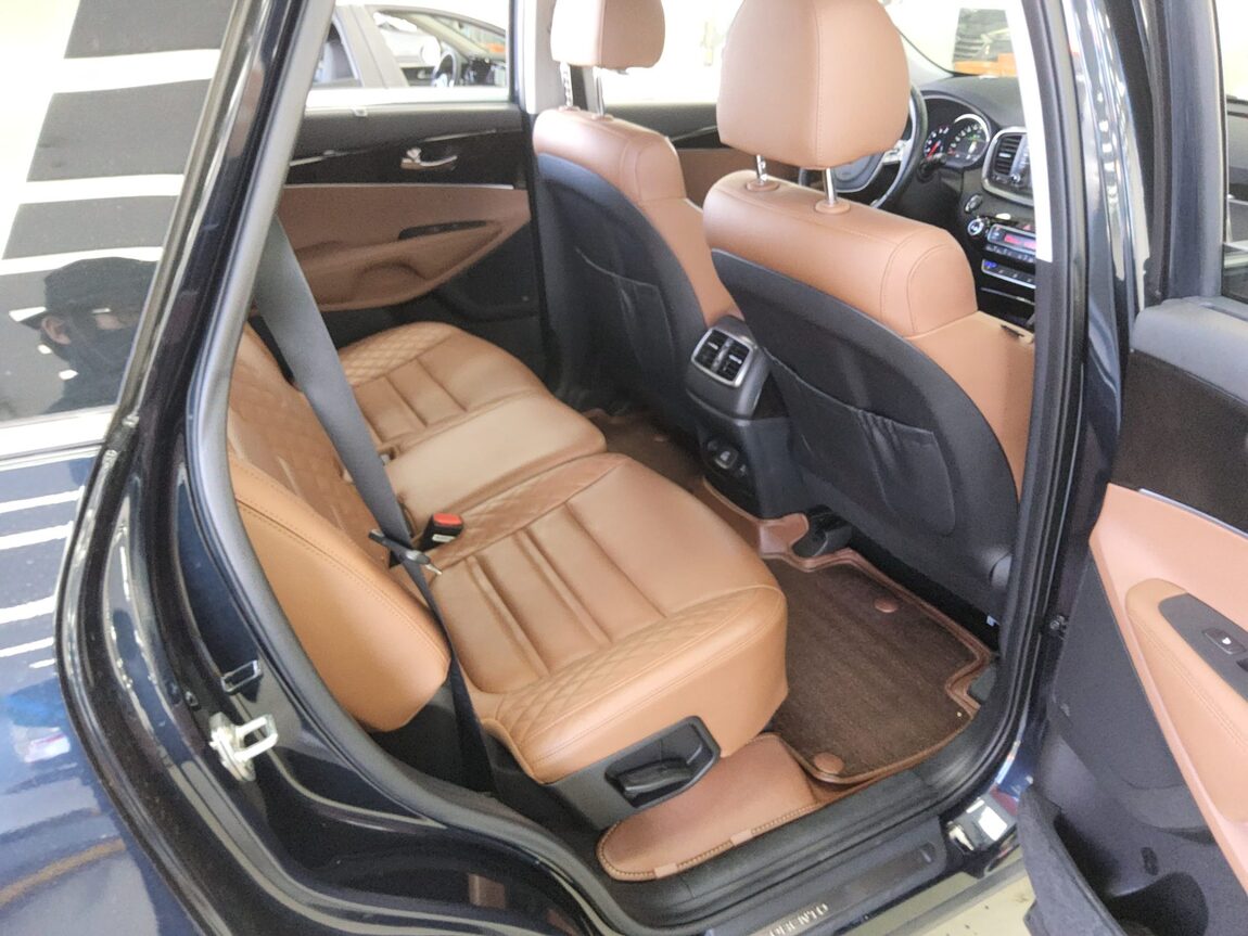 KIA THE NEW SORENTO DIESEL R2.2 4WD MASTER 2019 - zdjęcie 13